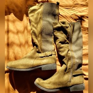 Rouge Helium Boots Olive Green Size 11